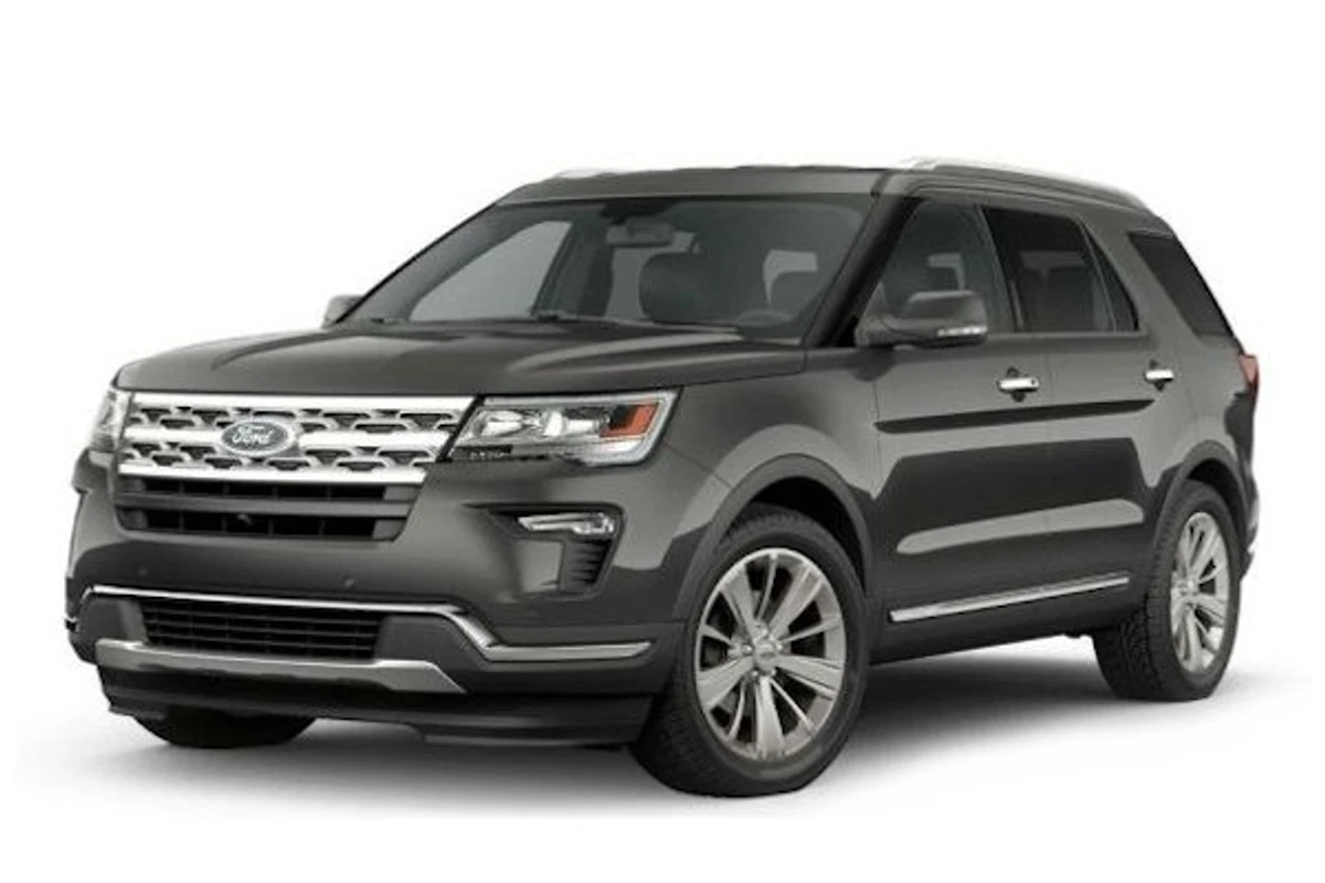 Ford Explorer negra para alquiler en Guayaquil